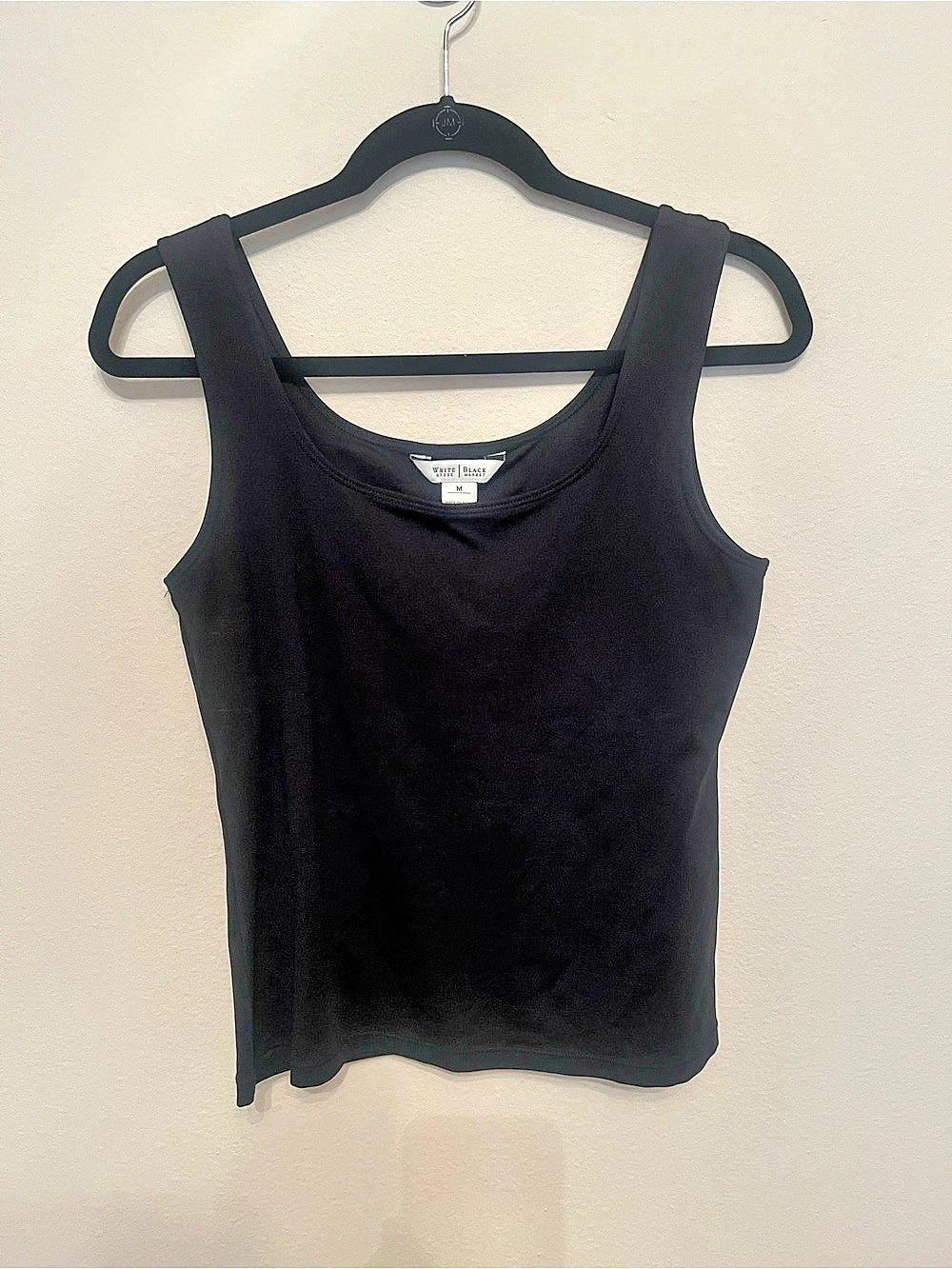 White House Black Market Black Scoop Neck stretchy tank or shell Top Medium